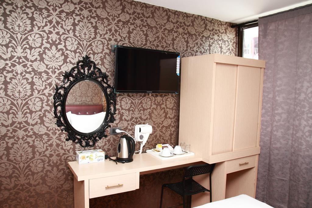 Harrys Suite Hotel Bangkok Exteriér fotografie